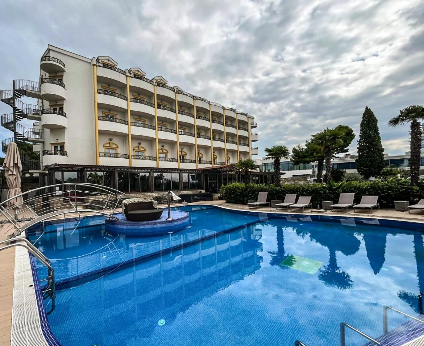 Hotel Miramare Vodice Exteriér fotografie